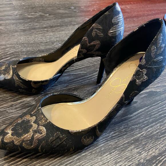 Jessica Simpson Livvy Pointed Toe Pumps Black Gold Foil Floral Print Size 8.5 - Picture 4 of 12